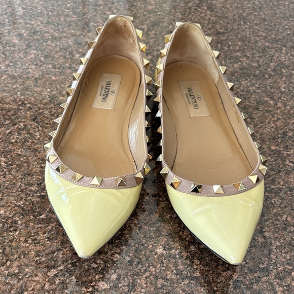 Valentino Ladies Pale Yellow Studded Flats-5.5 - Picture 1 of 16